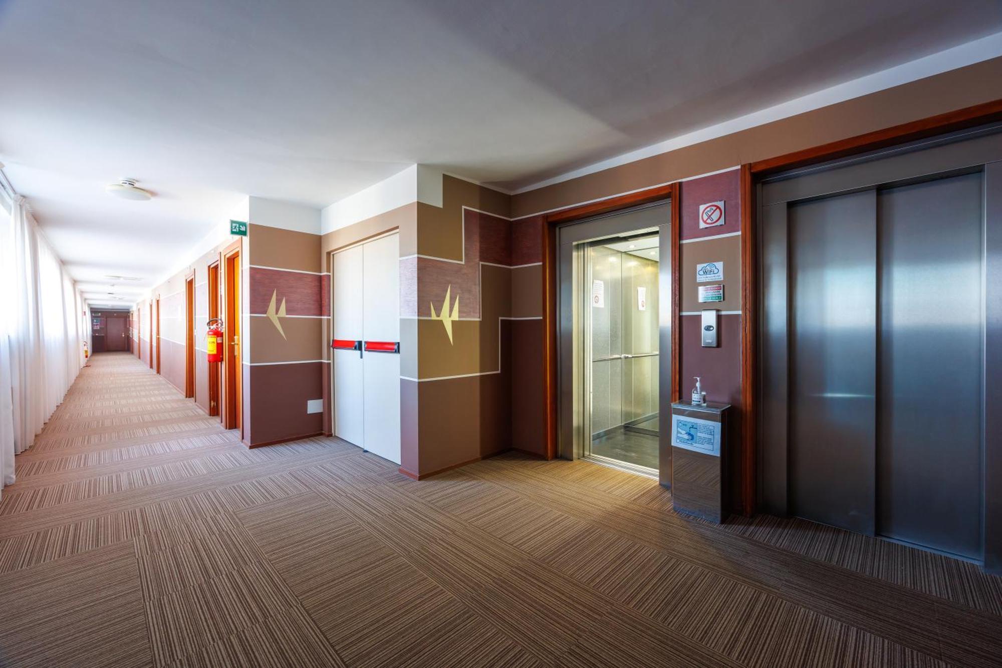 Residence Hotel Torino Uno Zewnętrze zdjęcie