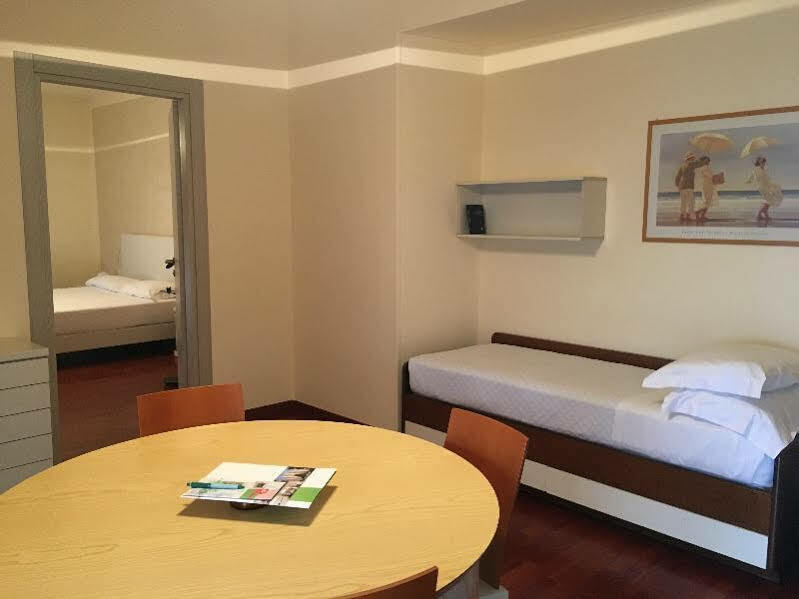 Residence Hotel Torino Uno Zewnętrze zdjęcie